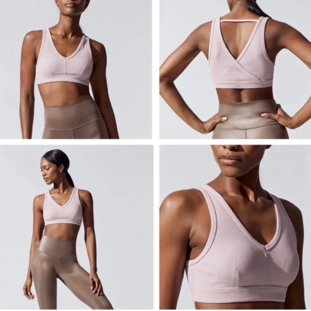 Alo Togetherness Sports Bra Size XS Light Pink Ribbed - Picture 1 of 5